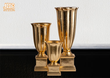 O ouro folheou vasos decorativos do assoalho da trombeta dos artigos de Homewares dos vasos da tabela da fibra de vidro