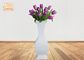 Vasos brancos lustrosos decorativos do assoalho dos vasos da tabela da peça central da fibra de vidro