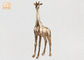 Estátua animal ereta da tabela das estatuetas da escultura do girafa da fibra de vidro da folha de ouro
